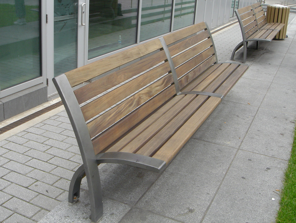 Montreal Ipe bench