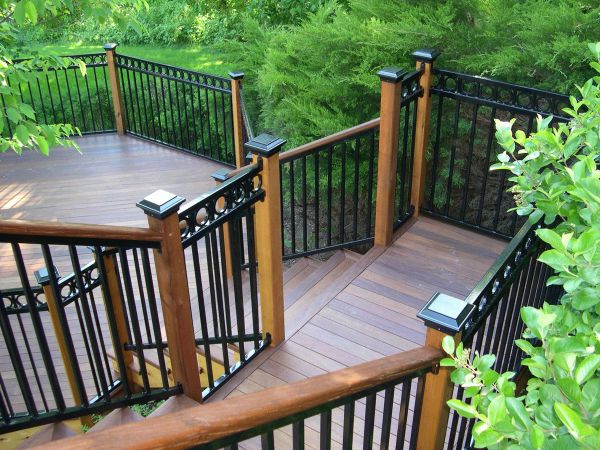 Fortress Railing Showroom - fortress-rake-panel